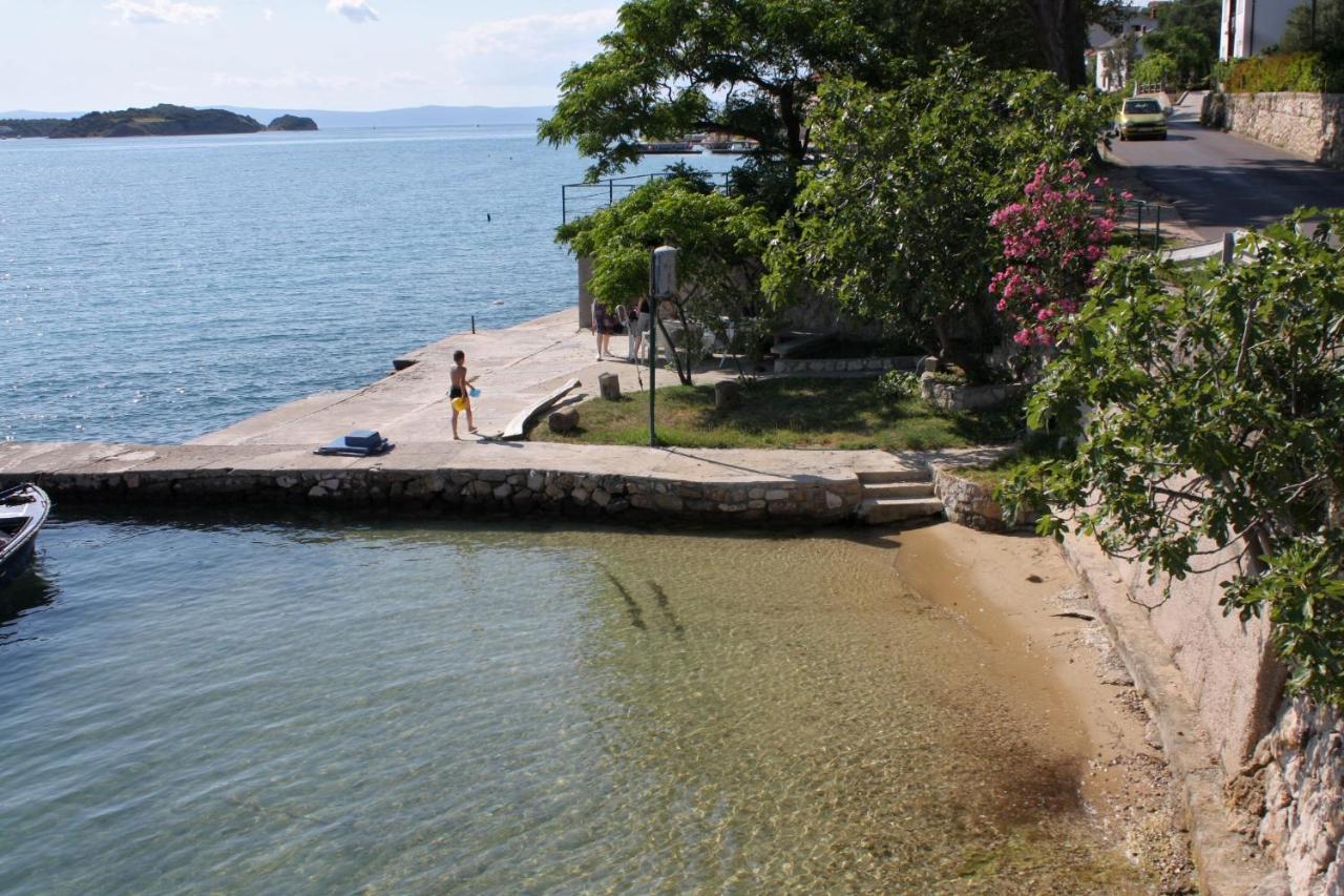 Apartments And Rooms By The Sea Supetarska Draga - Gornja, Rab - 11579 Buitenkant foto