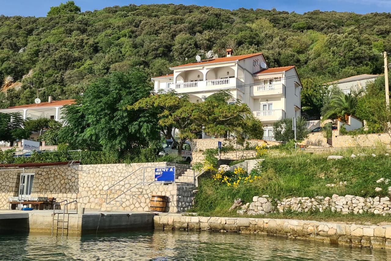 Apartments And Rooms By The Sea Supetarska Draga - Gornja, Rab - 11579 Buitenkant foto