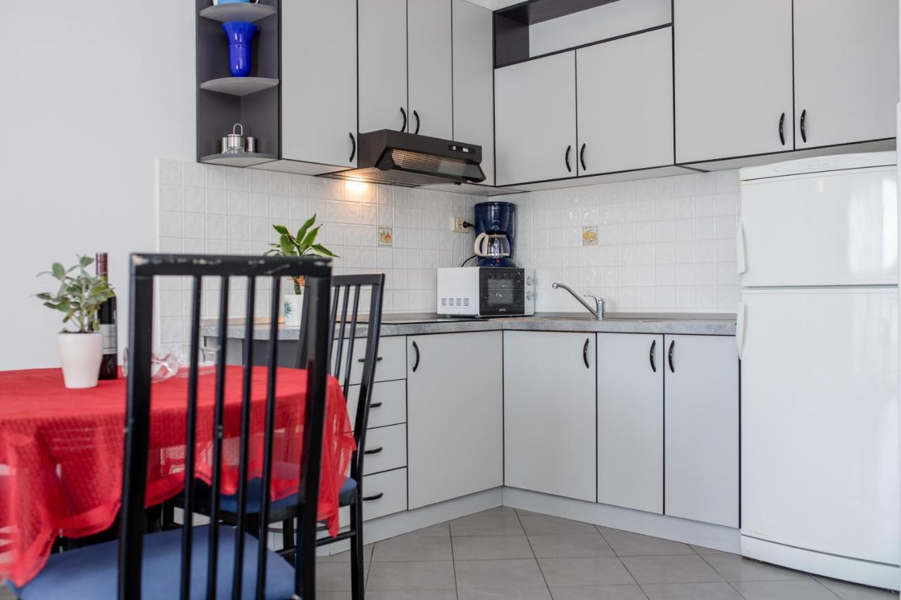 Apartments And Rooms By The Sea Supetarska Draga - Gornja, Rab - 11579 Buitenkant foto