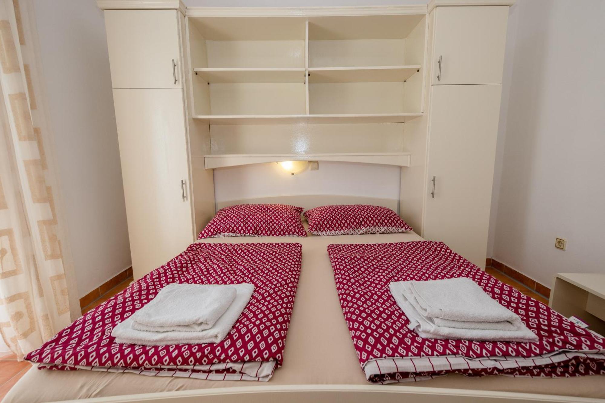 Apartments And Rooms By The Sea Supetarska Draga - Gornja, Rab - 11579 Kamer foto